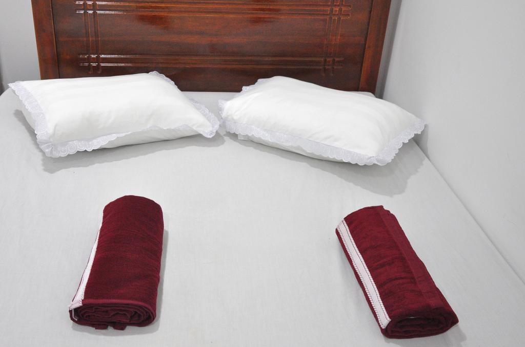 Sun Up Hotel Katunayaka Chambre photo